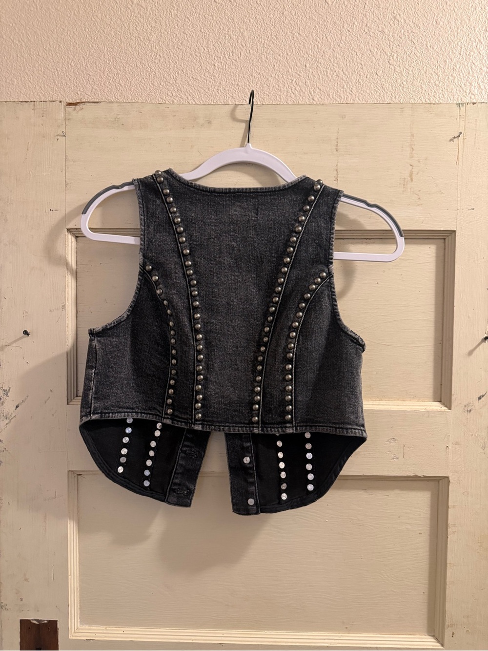 Idyllwind Black Studded Denim Vest – Size Small - Picture 3 of 3